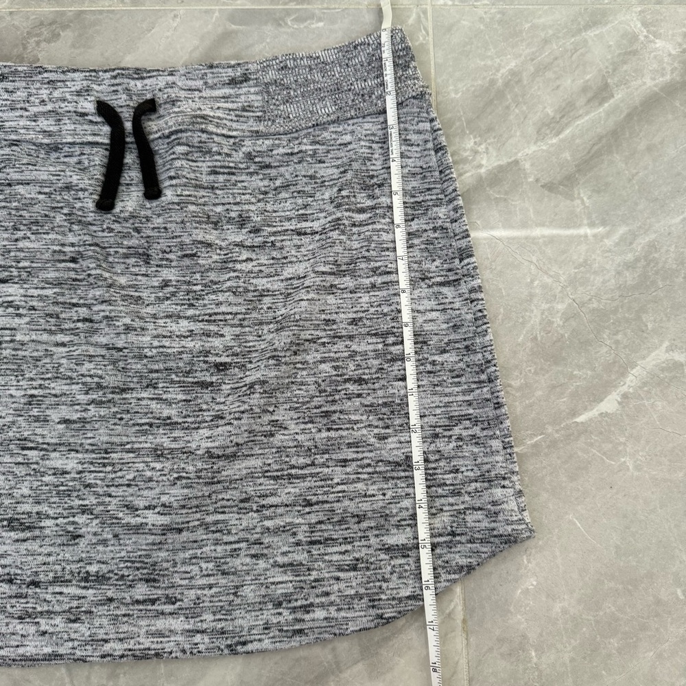 Women’s Athleta Downplay Drawstring Heathered Athletic Skirt Large - Picture 16 of 16